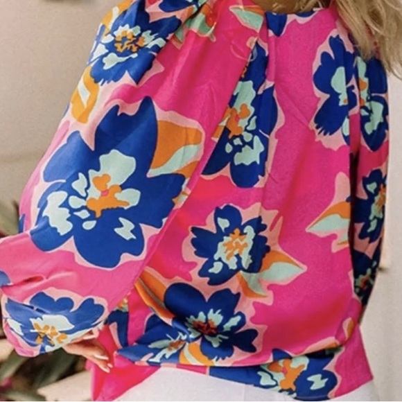 ❤️NEW Pink Multicolor Floral Shirt Top Blouse Flowers Size XL - Picture 2 of 3